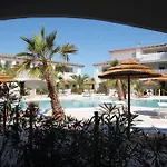 Cala Blu Residence con piscina-Centralissimo Lido di Jesolo